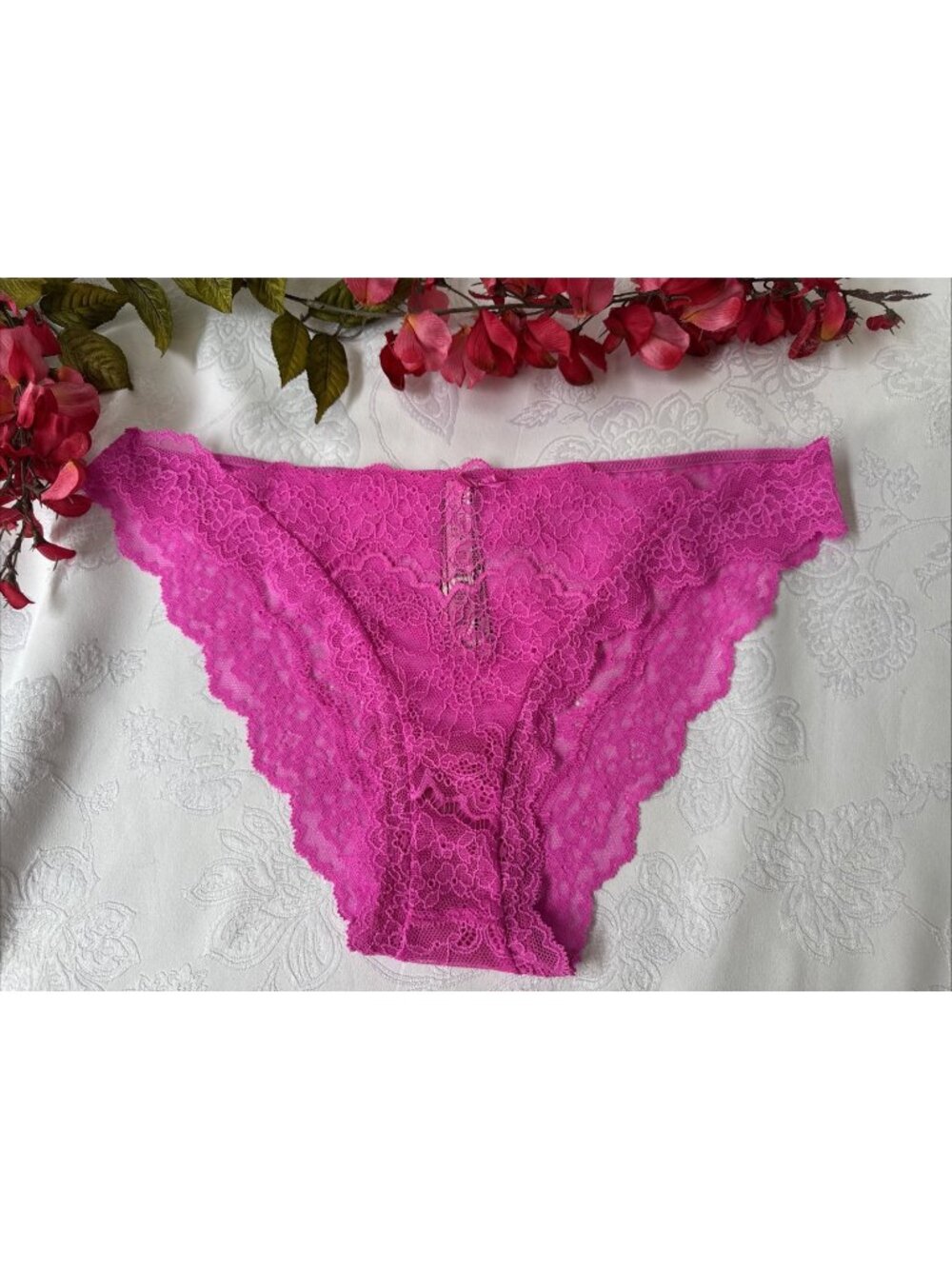 VICTORIA'S SECRET M HOT PINK DREAM ANGELS LACE CHEEKINI TANGA BIKINI PANTIES NWT